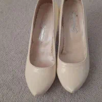 کفش مجلسی|کیف، کفش، کمربند|مسجد سلیمان, |دیوار