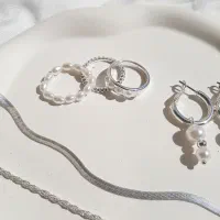 گوشواره گردنبند انگشتر دستبند بنگل پابند|بدلیجات|قم, دورشهر|دیوار