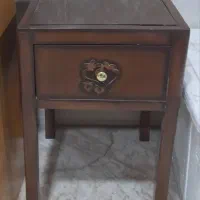 میز ساده و کم جا