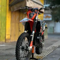 فروش فوری yb 250 مدل ۱۴۰۴