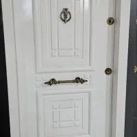 درب ورودی ساختمان