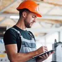 استخدام تکنسین فنی