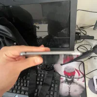 ipad mini تبلت|تبلت|تهران, فلسطین (میدان انقلاب)|دیوار