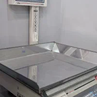 ترازوی ۷۰ کیلویی محک