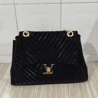 کیف|کیف، کفش، کمربند|قروه, |دیوار