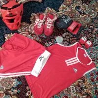 یک دست وسایل کامل بوکس|تجهیزات ورزشی|کنگاور, |دیوار