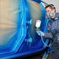 نقاش و لیسه کار ماهر