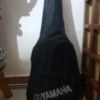 گیتار همراه با کیفش|گیتار، بیس، امپلیفایر|شیروان (خراسان), |دیوار