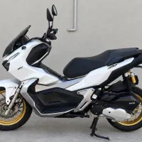 موتور adv150 کبیر(بسیار تمیز) رادیات دار
