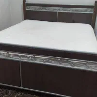 تخت خواب یک نفر و یک عدد تختخواب دونفره