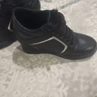 کتونی  زنانه کاملا نو سایز ۳۸|کیف، کفش، کمربند|هشتگرد, شهرک راه آهن|دیوار