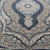 دوعدد فرش دوازده متری