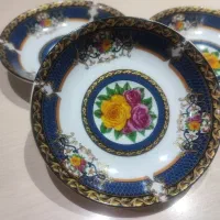 ۴ دست نعلبکی سورمه ای طلایی .نوی نو باکارتنش