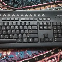 کیبورد سیم دار