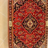 یک جفت پشتی شادسر ابر شده درحدنو