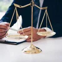 وکیل (حق‌الوکاله مناسب و اقساطی)