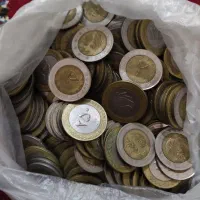 پول سکه و کاغذی فروشی