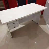 میز و صندلی در حد نو برای فست فودی و کبابی