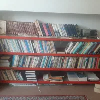 ویترین فلزی|کتابخانه، شلف، قفسههای دیواری|میانه, |دیوار