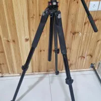 تک پایه و سه پایه حرفه ای مانفرتو
