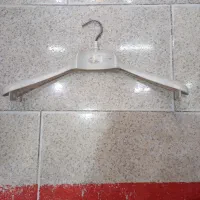 آویز لباس