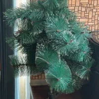 درخت کریسمس کوچک و تعدادی زنگوله آویز درخت کریسمس|صنایع دستی و سایر لوازم تزئینی|تهران, تهرانپارس غربی|دیوار