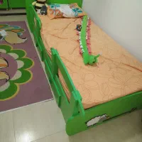 تخت یک نفره نوجوان در حد نو