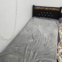 تخت تک نفره به همراه تشک