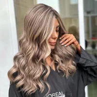 مدل رنگ و لایت جهت اجرای تکنیکهای جدید و تنوع رنگ|خدمات آرایشگری و زیبایی|کرج, شاهین‌ویلا|دیوار