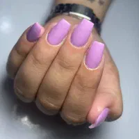 خدمات کاشت ناخن