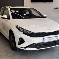کیا سراتو K3 صفر سفید