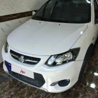 کوییک R سفید و مشکی