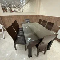 میز ۸ نفره