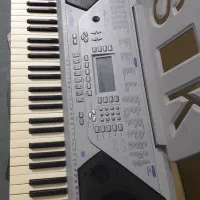 اورگ یا پیانو|پیانو، کیبورد، آکاردئون|مشهد, طلاب|دیوار
