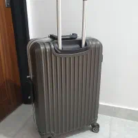 چمدون صندوقی ۱۸۰۰۰۰۰|کیف، کفش، کمربند|آستارا, |دیوار