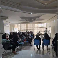 شغل پولساز در منزل با گوشی برای بانوان