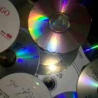 سی دی و دی وی دی باطلهCD وDVD