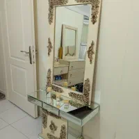 اینه با میز اینه ای|بوفه، ویترین، کنسول|اسلامشهر, باغ فیض|دیوار