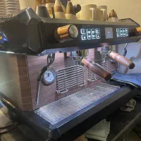 فروش تمام تجهیزات حرفه ای کافه