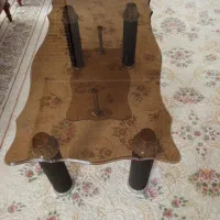 میز و گلمیز