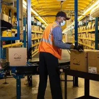 استخدام نیروی جوان در شرکت تجهیزات پزشکی