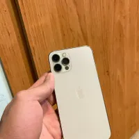 اپل iPhone 12 Pro با حافظهٔ ۲۵۶ گیگابایت
