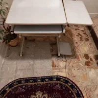 میز کامپیوتر سالم در حد نو