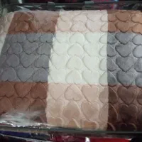 فروش پتوبه صورت کلی وتکی|رختخواب، بالش، پتو|بیرجند, |دیوار