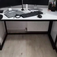 میز کامپیوتر