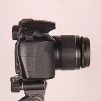 فروش فوری دوربین عکاسی کنون Canon 60D با لنز کیت|دوربین عکاسی و فیلم‌برداری|اصفهان, بهارستان|دیوار