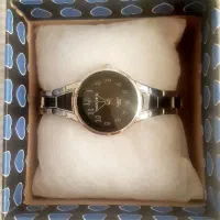 ساعت مچی زنانه مارک هانگری همراه باطری اضافه