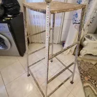 چهار پایه فلزی