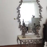 آیینه شمعدان و کنار سالنی برنز