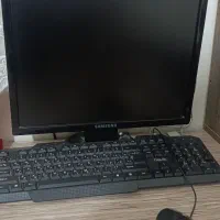 کامپیوتر با همه لوازم جانبی